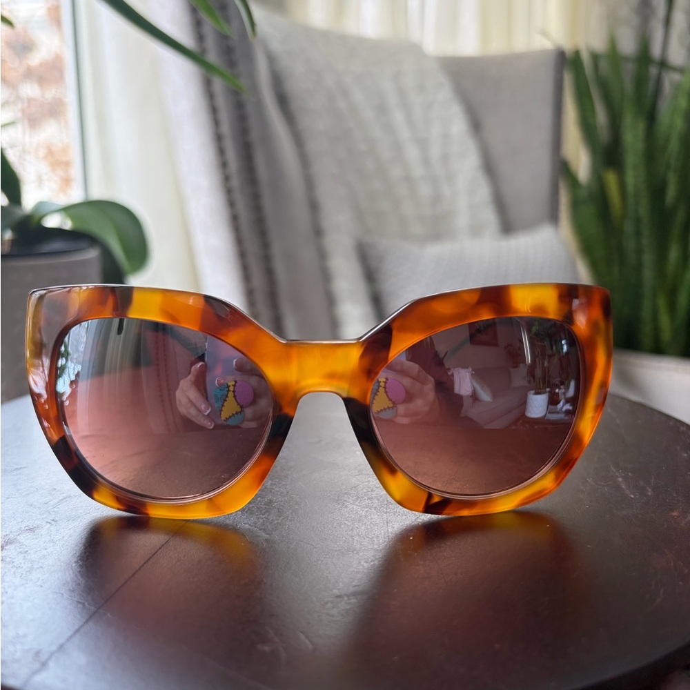 Trina Turk Zanzibar sunglasses in a tortoise horn color